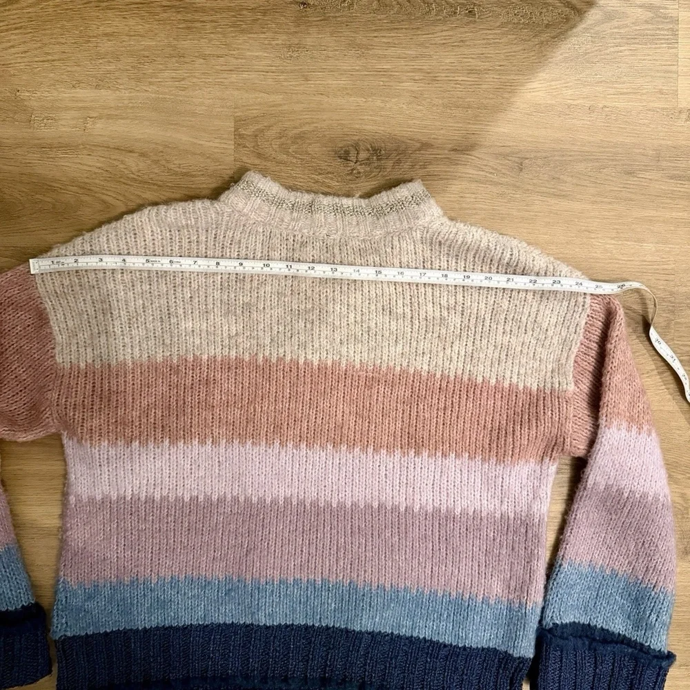 Democracy Women’s Colorblock Sweater Large Wool Blend Striped